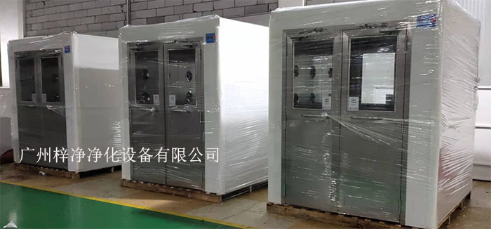 在潔凈室領(lǐng)域，風淋室作為一種關(guān)鍵的空氣凈化設(shè)備